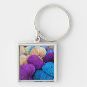Washington, Seabeck. Ballen kleurrijke garen Sleutelhanger
