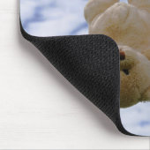 Waslijn met knuffelbeer die hangt te drogen. muismat (Hoek)