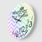 Wat dan ook, ik ben een prinses - regenboogchevron grote klok (Hoek)