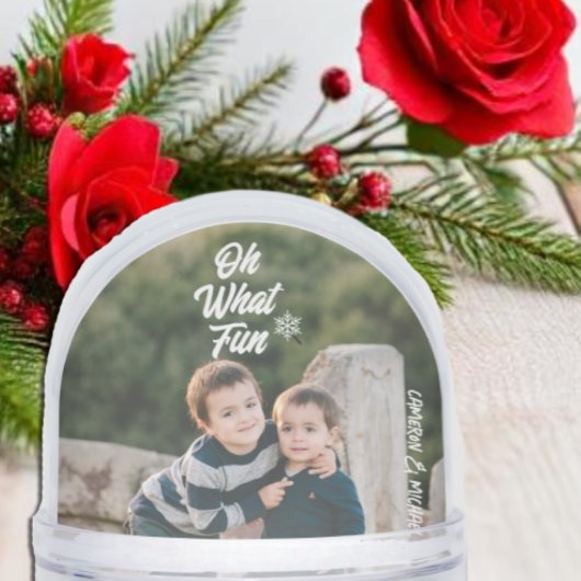 Wat een leuke Kinder kerstfoto Sneeuwbol