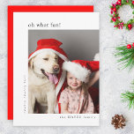 Wat een plezier! Moderne, minimale kerstfoto rood Feestdagenkaart<br><div class="desc">Een stijlvol foto vlak wenskaart met een klassieke typografie "oh what leuks!" in zwart op een schone, eenvoudige witte achtergrond en een heldere rode tekenkleur aan de achterkant. De foto en de tekst kunnen gemakkelijk voor een persoonlijke aanraking worden aangepast. Een eenvoudig, minimalistisch en hedendaags kerstontwerp om dit vakantieseizoen te...</div>