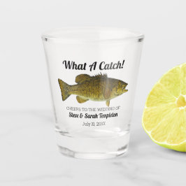Wat een vangst Vist de Smallmouth Bass Weddenschap Shot Glas