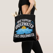 Wat er gebeurt onder water Funny Water Polo Tote Bag (Dichtbij)