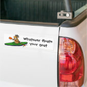 Wat er ook drijft op je geit Kayaking Cartoon Bumpersticker (Op Truck)