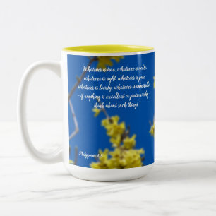 Wat er ook is Lovely Yellow Flowers Tweekleurige Koffiemok
