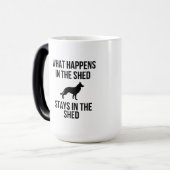 wat gebeurt er in de schuur ? magische mok (Voorkant links)