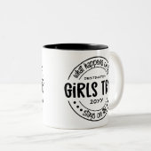 Wat gebeurt er met het Meisjesreisje Aangepaste Me Tweekleurige Koffiemok (Voorkant rechts)