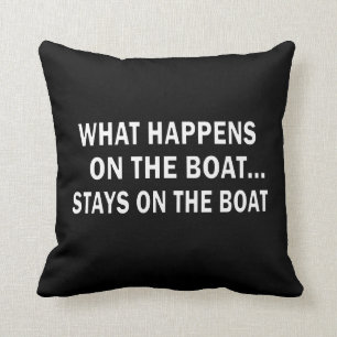 Wat gebeurt er op de boot blijft op de boot - grap kussen