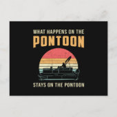 Wat gebeurt er op de pontonboot zeilboot briefkaart (Voorkant)