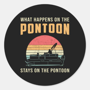 Wat gebeurt er op de pontonboot zeilboot ronde sticker