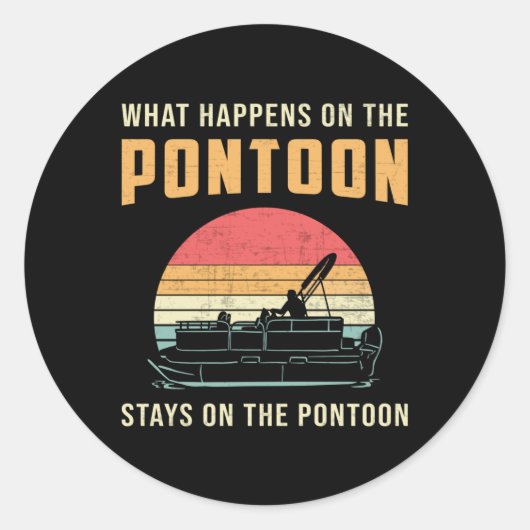 Wat gebeurt er op de pontonboot zeilboot ronde sticker (Voorkant)
