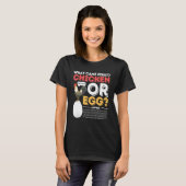 Wat is de eerste kip of eierkostuum? t-shirt (Voorkant volledig)
