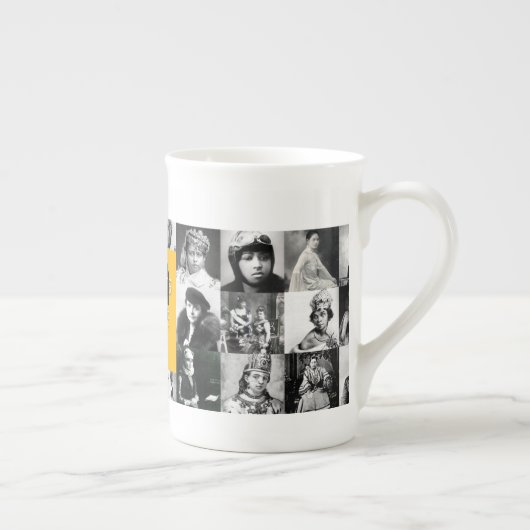 Wat is HareName Podcast Bone China Mok (Rechts)