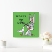 WAT IS UP DOC?™ BUGS BUNNY™ Rabbit Hole Vierkante Klok (Huis)