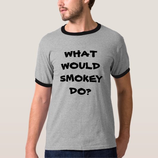 WAT IS WAT WULDSMOKEYDO? T-SHIRT (Voorkant)