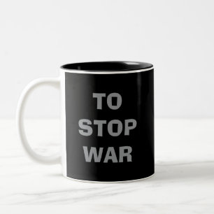 Wat kunnen we doen OM DE OORLOG VOOR ALTijd TE STO Tweekleurige Koffiemok