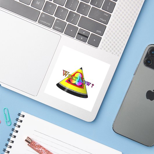 Wat nu? sticker (Laptop met iPhone)