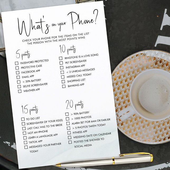 Wat op je Vrijgezellenfeest Game Green Wash (What's on your Phone bridal shower game for guests to score points depending what's on their phone)