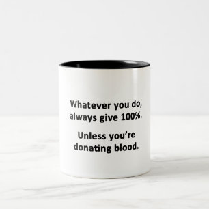 Wat u ook doet, geef altijd 100% tweekleurige koffiemok