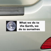 Wat we met onszelf doen bumpersticker (Op auto)