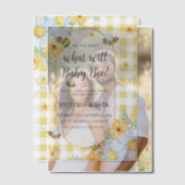 Wat zal Baby Bee Yellow Gingham Gender onthullen? Vellum Uitnodigingen (Offset (Koppel))