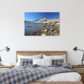 Water | Banner Peak Thousand Island Lake Canvas Afdruk (Insitu (Slaapkamer))