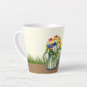 Water can met wilde bloemen latte mok (Linkerhoek)