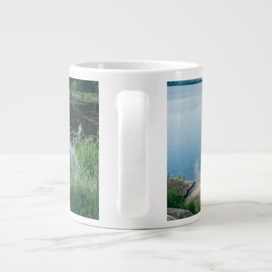 Water | Canoe on Lake in Sweden Grote Koffiekop (Achterkant)