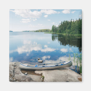 Water   Canoe on Lake in Sweden Magneet
