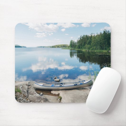Water | Canoe on Lake in Sweden Muismat (Met muis)