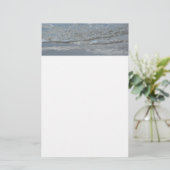Water dat tegen het strand kabbelt Abstracte fotog Briefpapier (Staand voorkant)