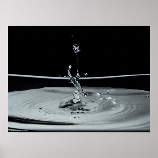 Water drop collision in black & white poster (Voorkant)