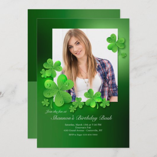 Water druppelt op Shamrocks Photo Invitation Kaart (Voorkant / Achterkant)