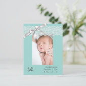 Water Green Lace Geboorte Aankondiging Kaart (Staand voorkant)