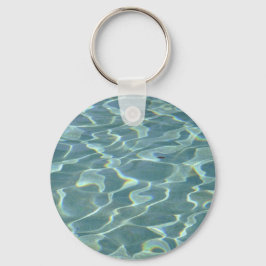 water in een zwembad sleutelhanger