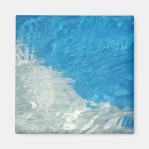 Water in pool magneet