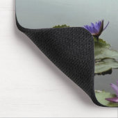 Water ligt in een vijver op zee muismat (Hoek)