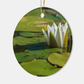 Water Lily Blossom Keramisch Ornament (Links)