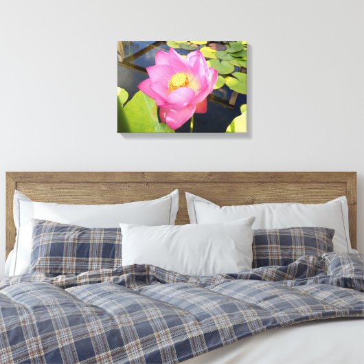 Water Lily Canvas Print (Insitu (Slaapkamer))