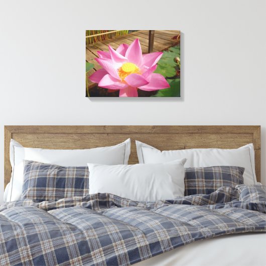 Water Lily Canvas Print (Insitu (Slaapkamer))