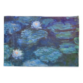 Water Lily Pond in Blue Monet Fine Art Kussensloop (Achterkant)