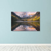 Water | Maroon Bells Colorado Canvas Afdruk (Insitu (Houten vloer))