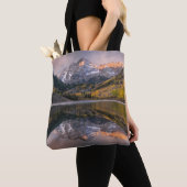 Water | Maroon Bells Colorado Tote Bag (Dichtbij)