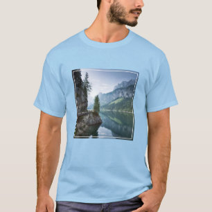 Water   Meer van Gosau Salzkammergut Oostenrijk T-shirt