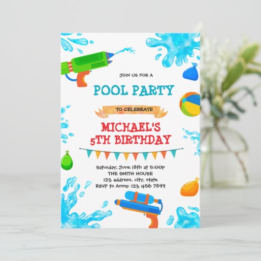 Water pistool zwembad feestuitnodiging kaart (Staand voorkant)