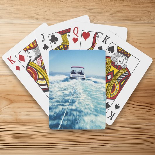 Water Skiën Achter Snelheid Boot Verticale Foto Pokerkaarten