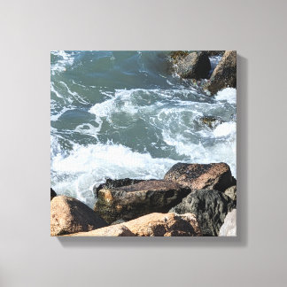 Water Splashing on Rocks Photo Canvas Afdruk