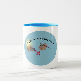 Water voor mijn waterverven tweekleurige koffiemok