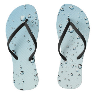 Water with bubbles teenslippers