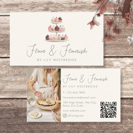 Watercolor Bakery Cupcakes Script Foto QR Code Visitekaartje